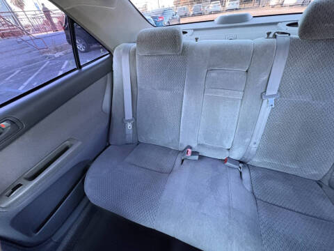2004 Toyota Camry LE
