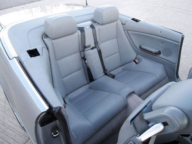 2004 BMW 3 Series 325Ci