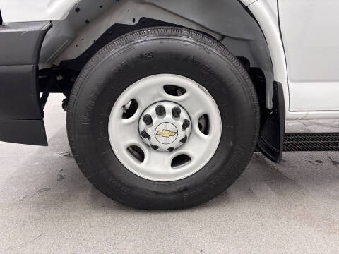 2023 Chevrolet Express 3500