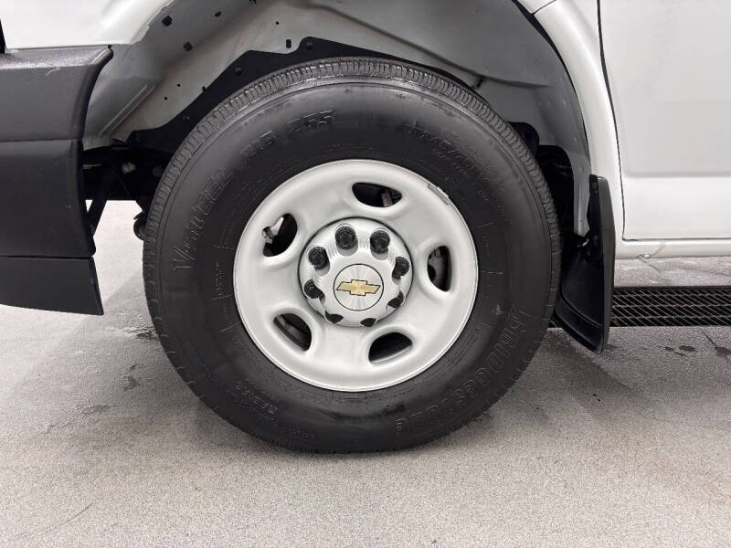 2023 Chevrolet Express 3500