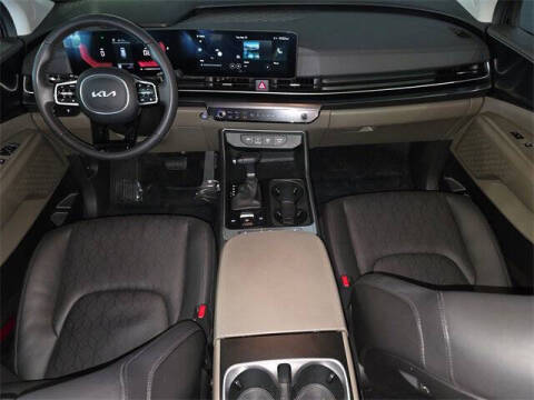 2025 Kia Carnival LXS