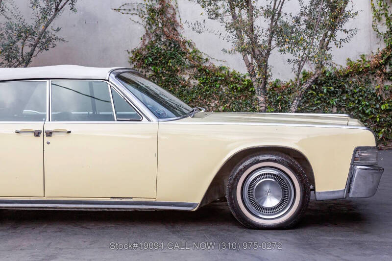 1965 Lincoln Continental