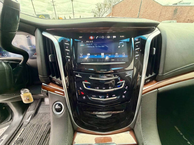 2018 Cadillac Escalade ESV Premium Luxury