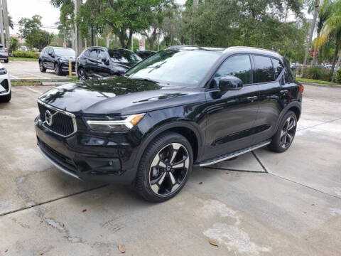 2022 Volvo XC40