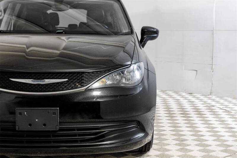 2020 Chrysler Voyager LXi