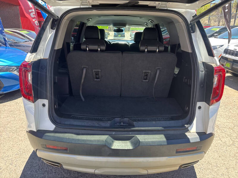2023 GMC Acadia SLT