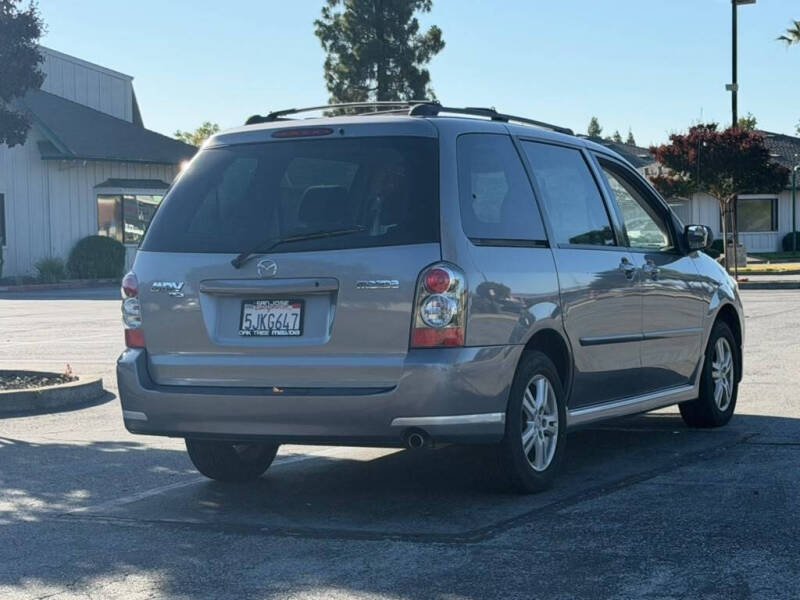 2004 Mazda MPV ES
