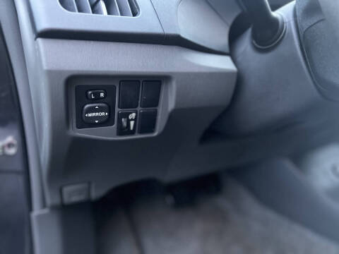 2011 Toyota Prius Two