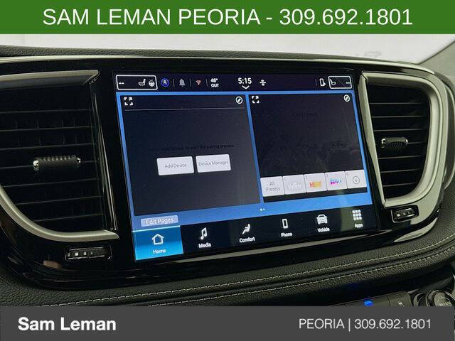 2026 Chrysler Pacifica Select
