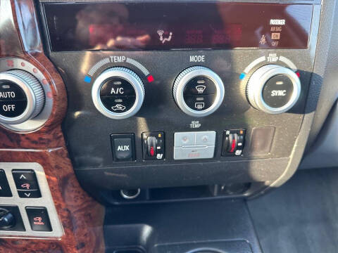 2008 Toyota Sequoia Platinum