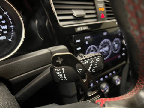 2019 Volkswagen Golf GTI S