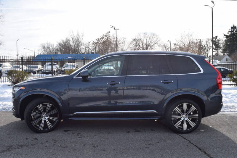 2022 Volvo XC90 T6 Inscription 6-Passenger