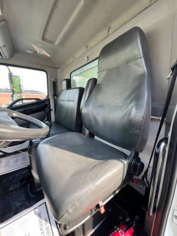 2016 Hino 268A