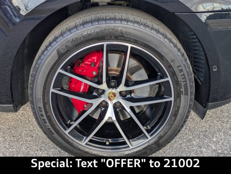 2022 Porsche Macan S