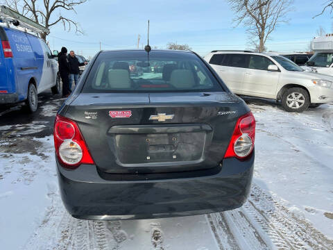 2016 Chevrolet Sonic LS Auto