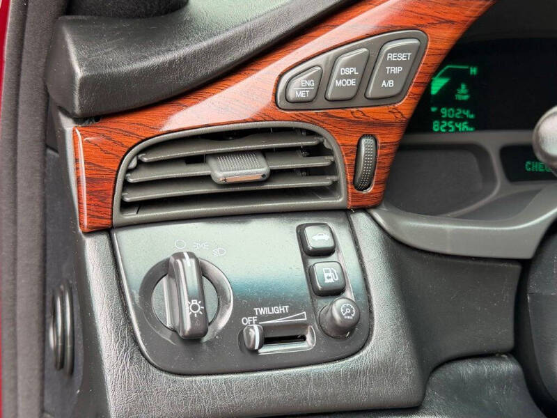 2003 Cadillac DeVille