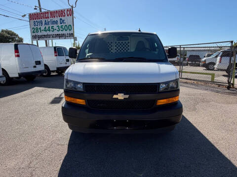 2022 Chevrolet Express 2500