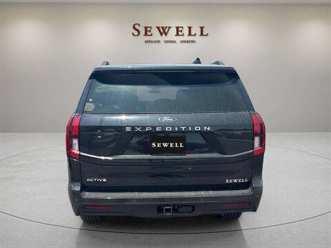 2025 Ford Expedition Active