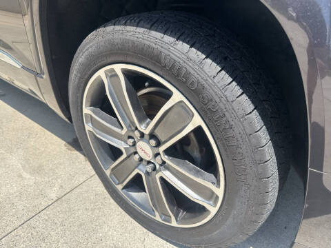 2019 GMC Acadia Denali