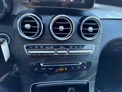 2019 Mercedes-Benz GLC GLC 300