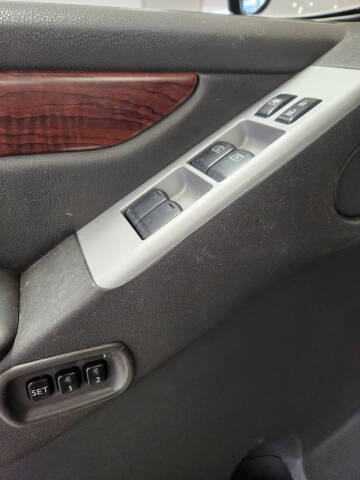 2008 Nissan Pathfinder LE