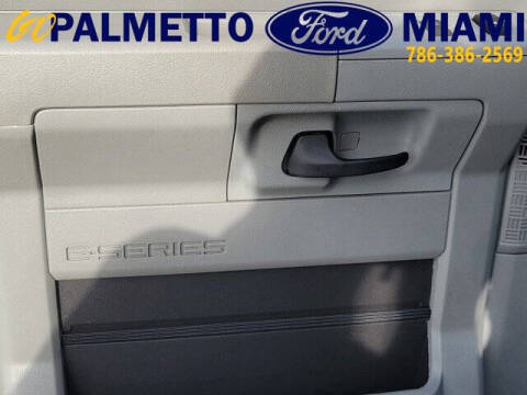 2022 Ford E-Series