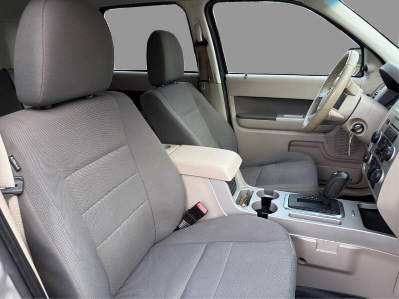 2009 Ford Escape XLT
