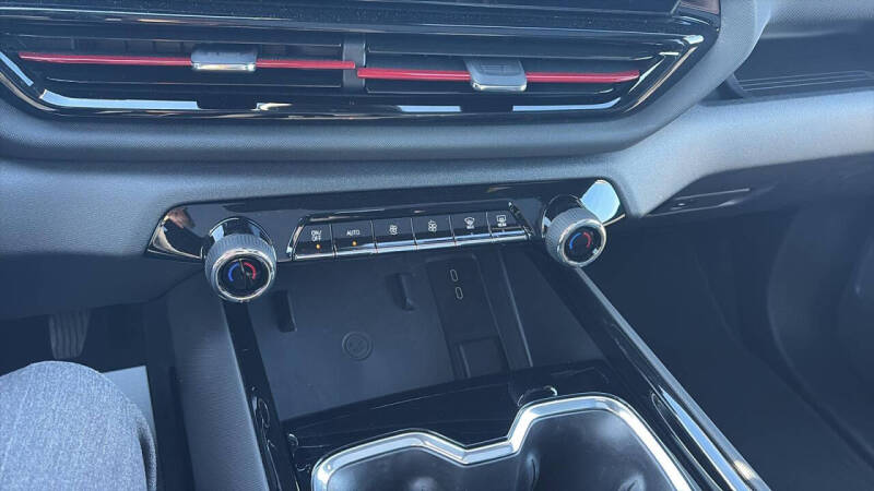 2025 Chevrolet Silverado EV RST