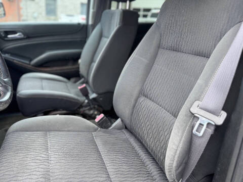 2016 Chevrolet Suburban LS