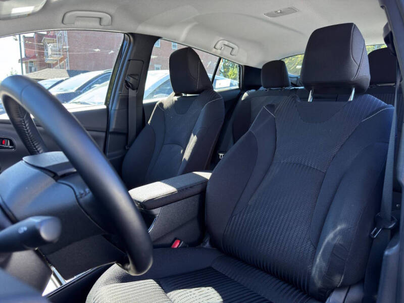 2021 Toyota Prius Prime LE