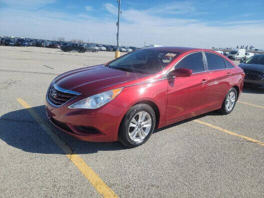 2013 Hyundai Sonata for sale at NORTH CHICAGO MOTORS INC in North Chicago IL