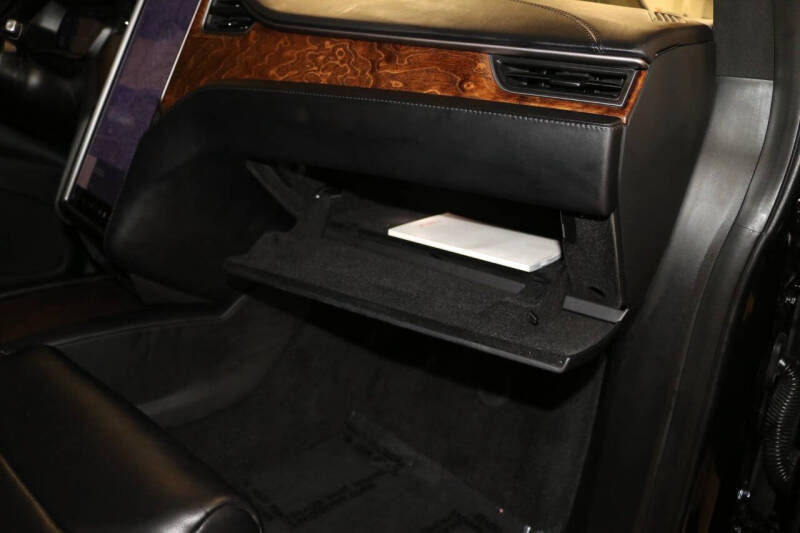 2020 Tesla Model X Long Range