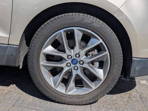 2017 Ford Edge Titanium