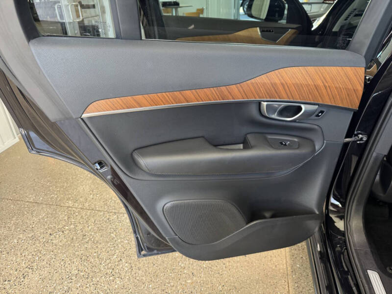 2024 Volvo XC90 B6 Core Bright Theme