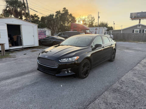 2014 Ford Fusion SE