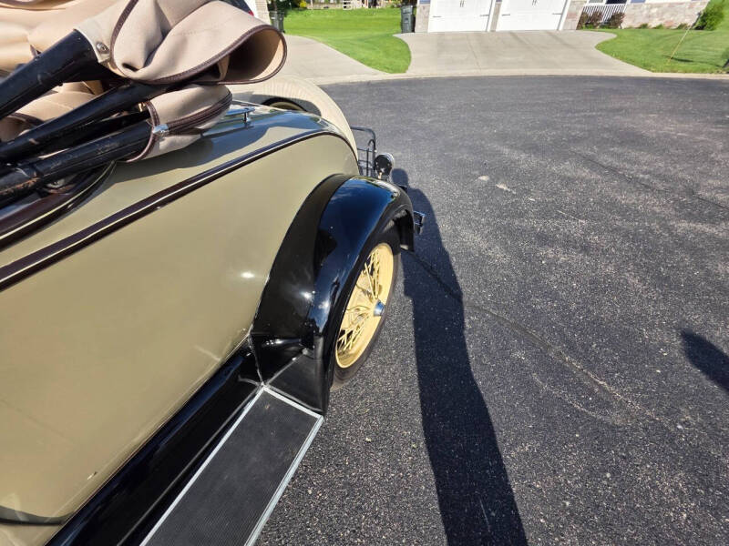 1928 Ford Roadster