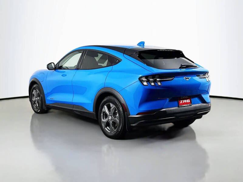 2022 Ford Mustang Mach-E Select