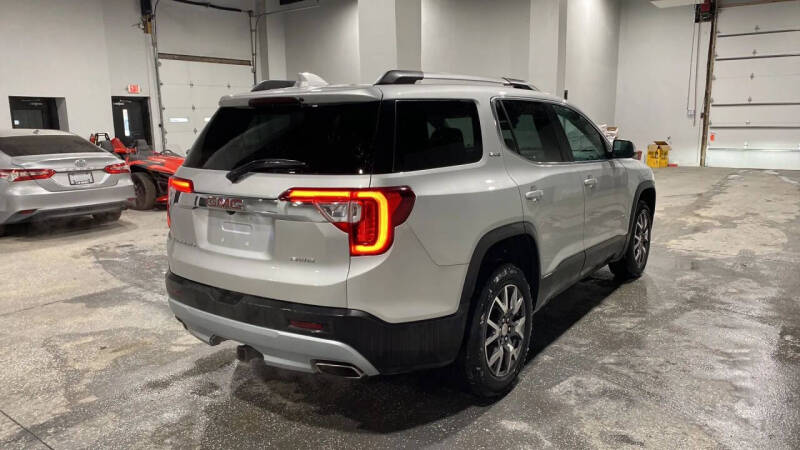 2020 GMC Acadia SLE