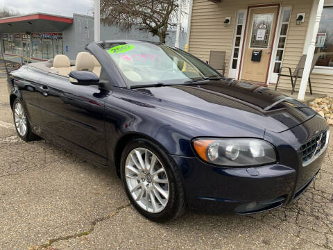 2007 Volvo C70 for sale at G & G Auto Sales in Steubenville OH