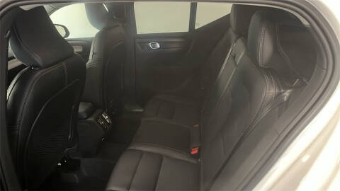 2026 Volvo XC40 B5 Ultra