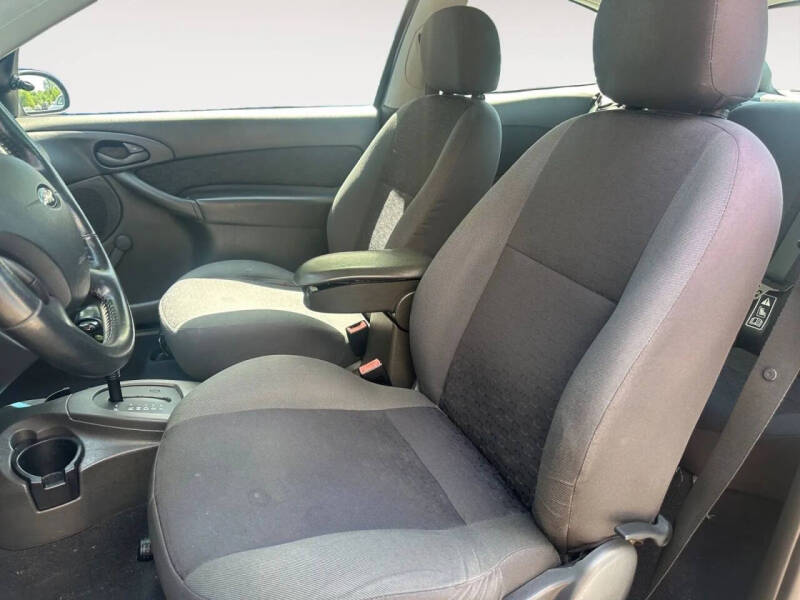 2003 Ford Focus ZX3