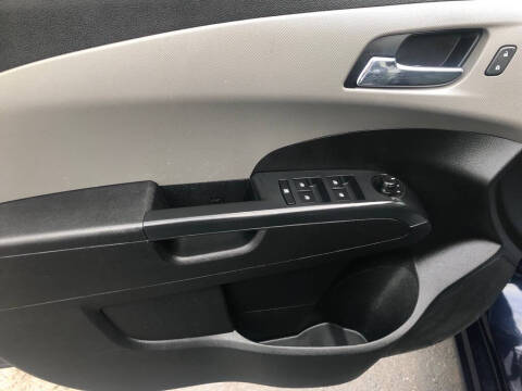 2015 Chevrolet Sonic LT Manual