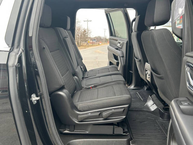 2022 GMC Yukon XL SLE