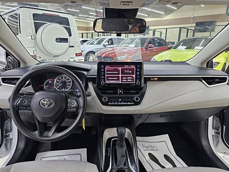 2022 Toyota Corolla LE