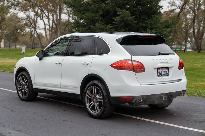2013 Porsche Cayenne S