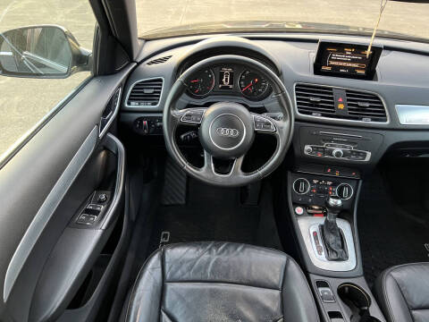 2016 Audi Q3 2.0T quattro Premium Plus