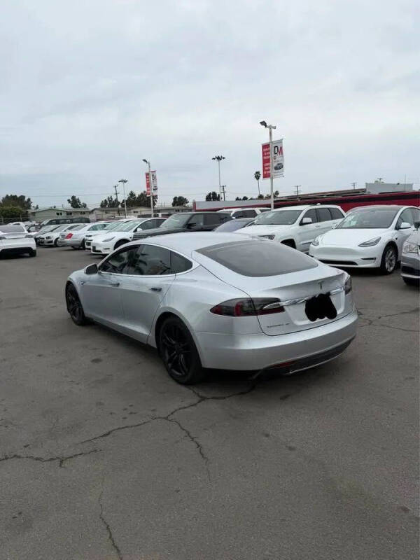 2015 Tesla Model S