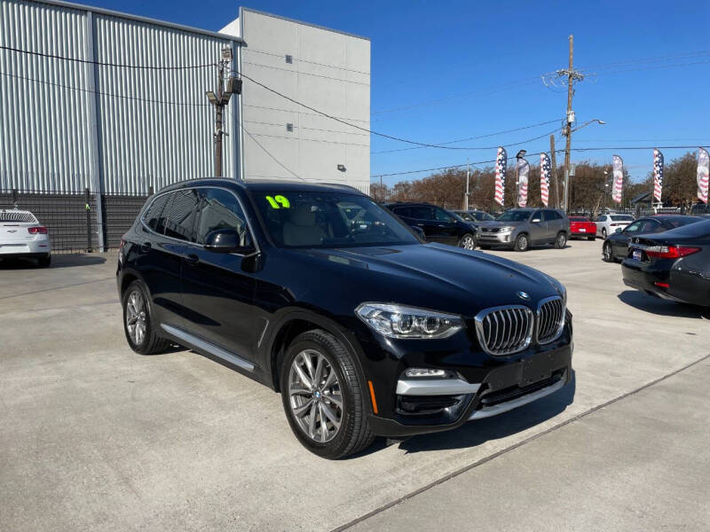 2019 BMW X3 30i photo 3