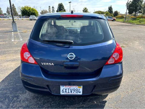 2012 Nissan Versa 1.8 S