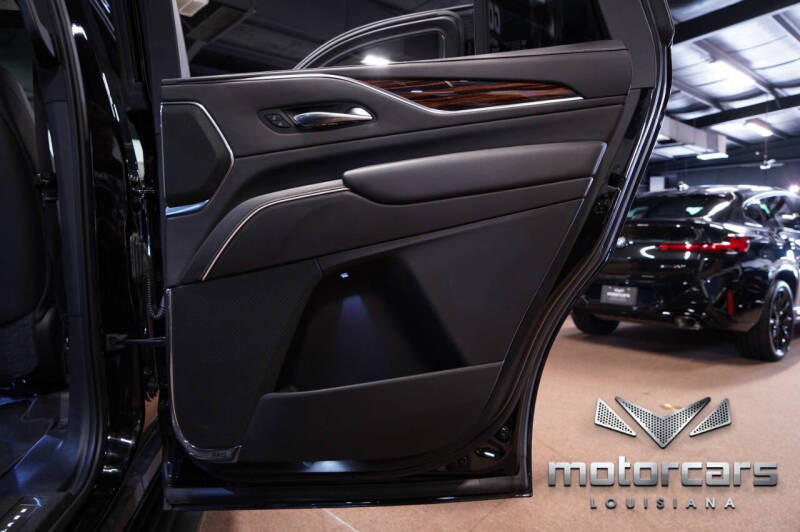 2022 Cadillac Escalade Luxury